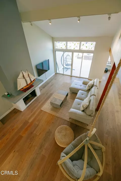 Living - 2145 Kingsbridge Way, Oxnard, CA 93035 photo 7 of 7