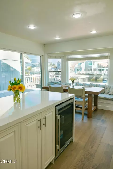 Kitchen - 2145 Kingsbridge Way, Oxnard, CA 93035 photo 3 of 6