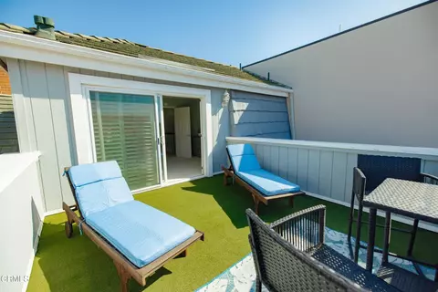 Exterior - 2145 Kingsbridge Way, Oxnard, CA 93035 photo 4 of 10