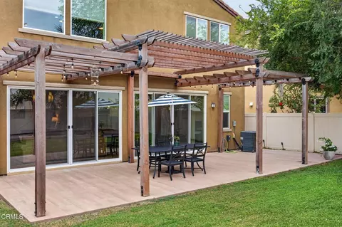 Exterior - 541 Owens River Dr, Oxnard, CA 93036 photo 7 of 8