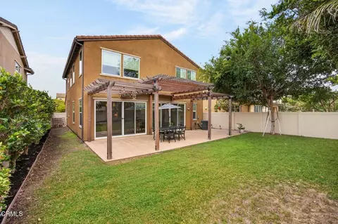 Exterior - 541 Owens River Dr, Oxnard, CA 93036 photo 6 of 8