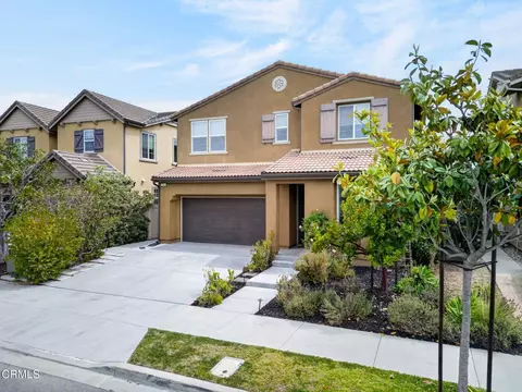 Exterior - 541 Owens River Dr, Oxnard, CA 93036 photo 2 of 8