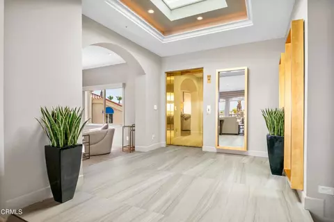 Entry Way - 1758 Emerald Isle Way, Oxnard, CA 93035 photo 2 of 5