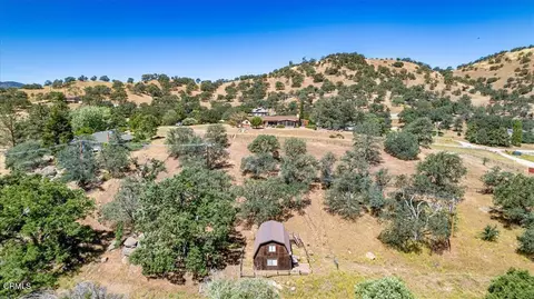 View/Area - 20476 Old Town Rd, Tehachapi, CA 93561 photo 1 of 4