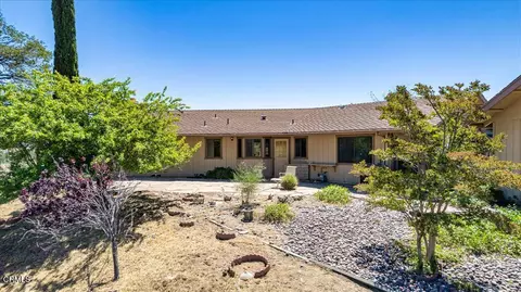 Exterior - 20476 Old Town Rd, Tehachapi, CA 93561 photo 9 of 13