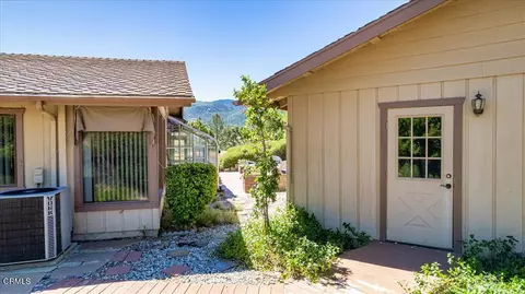 Exterior - 20476 Old Town Rd, Tehachapi, CA 93561 photo 11 of 13