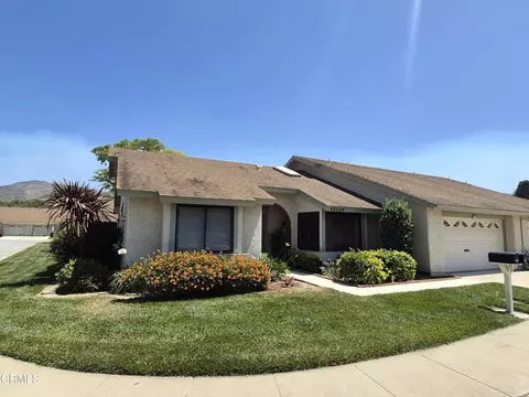 42224 Village 42, Camarillo, CA 93012