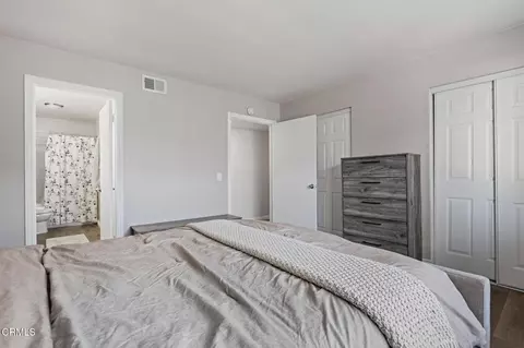 Bedroom - 553 S E St, Oxnard, CA 93030 photo 2 of 2