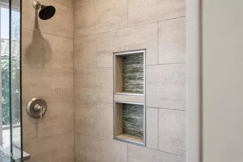 Bath - 2258 Via Tomas, Camarillo, CA 93010 photo 2 of 2