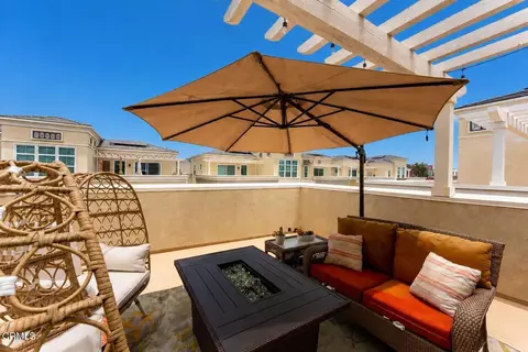 Exterior - 643 Winchester Dr, Oxnard, CA 93036 photo 3 of 4