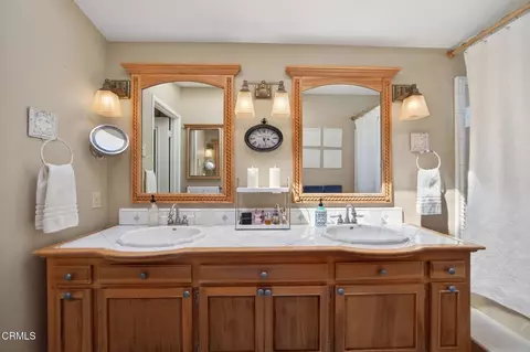 Bath - 145 Japonica Ct, Camarillo, CA 93012 photo 3 of 5