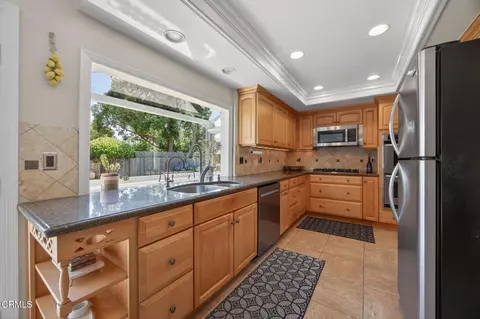 Kitchen - 145 Japonica Ct, Camarillo, CA 93012 photo 1 of 4