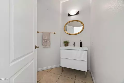 Bath - 1602 Grace Ct, Camarillo, CA 93010 photo 8 of 8