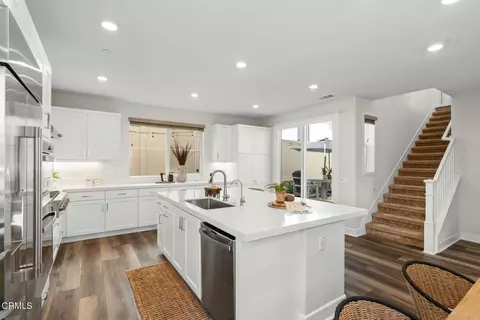 Kitchen - 3068 Harrison Ln, Simi Valley, CA 93065 photo 1 of 5