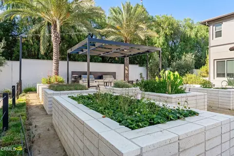 Exterior - 3068 Harrison Ln, Simi Valley, CA 93065 photo 11 of 11