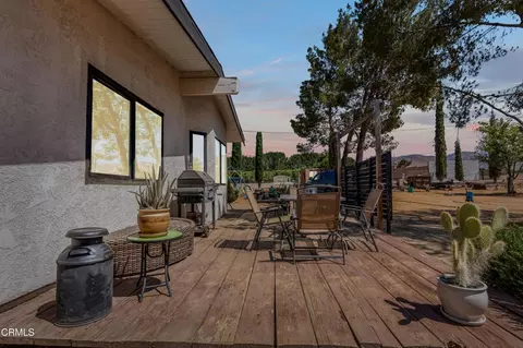 Exterior - 33011 Crown Valley Rd, Acton, CA 93510 photo 3 of 6