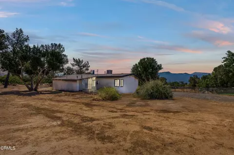 Exterior - 33011 Crown Valley Rd, Acton, CA 93510 photo 5 of 6
