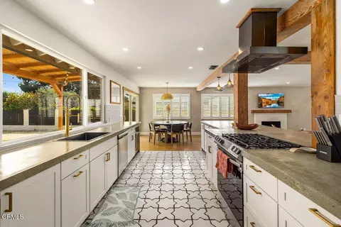 Kitchen - 1994 E Ojai Ave, Ojai, CA 93023 photo 4 of 4