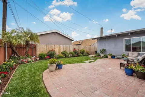 Exterior - 634 E Kamala St, Oxnard, CA 93033 photo 1 of 4