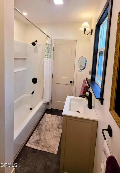 Bath - 712 Main St, Piru, CA 93040 photo 1 of 1