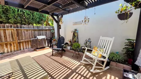 Exterior - 712 Main St, Piru, CA 93040 photo 2 of 9