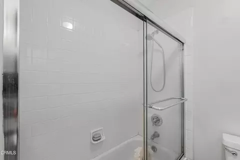 Bath - 209 Southcrest Pl, Simi Valley, CA 93065 photo 2 of 4