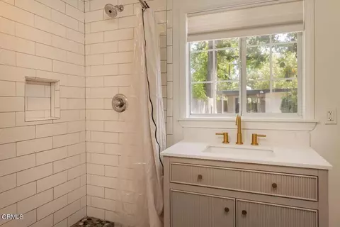 Bath - 919 E Matilija St, Ojai, CA 93023 photo 1 of 3
