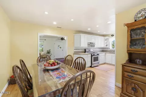 Dining - 386 Larmier, Oak View, CA 93022 photo 2 of 2