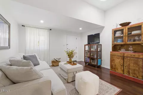 Living - 386 Larmier, Oak View, CA 93022 photo 4 of 4