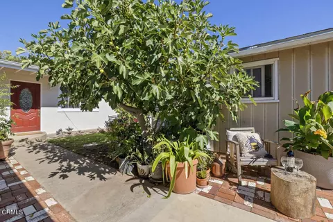 Exterior - 386 Larmier, Oak View, CA 93022 photo 4 of 11