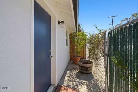 Exterior - 386 Larmier, Oak View, CA 93022 photo 6 of 11