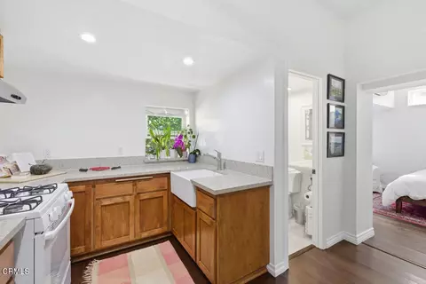 Kitchen - 386 Larmier, Oak View, CA 93022 photo 6 of 6
