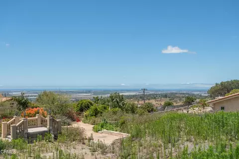 833 W Highland Dr, Camarillo, CA 93010 photo 5
