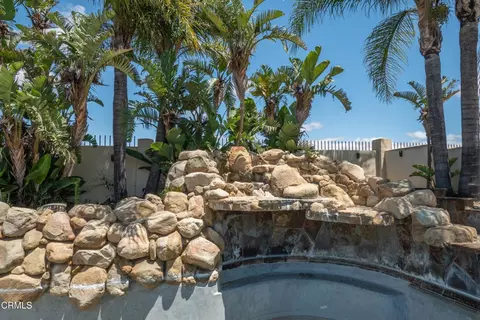 833 W Highland Dr, Camarillo, CA 93010 photo 9