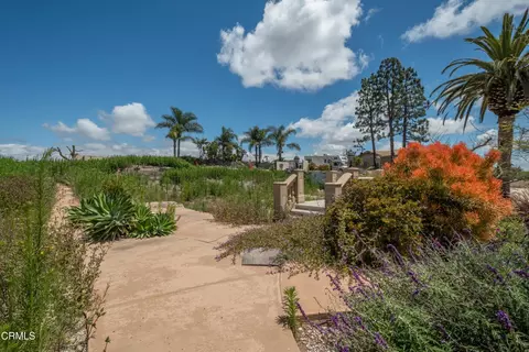833 W Highland Dr, Camarillo, CA 93010 photo 6