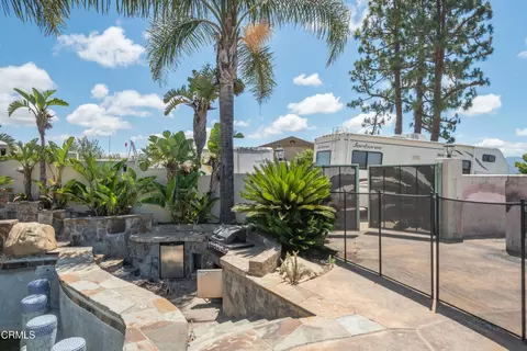 833 W Highland Dr, Camarillo, CA 93010 photo 10