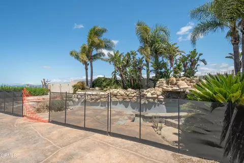 833 W Highland Dr, Camarillo, CA 93010 photo 8