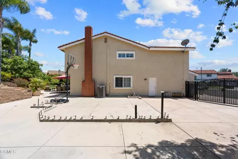 Exterior - 577 Corte Aguacate, Camarillo, CA 93010 photo 7 of 8