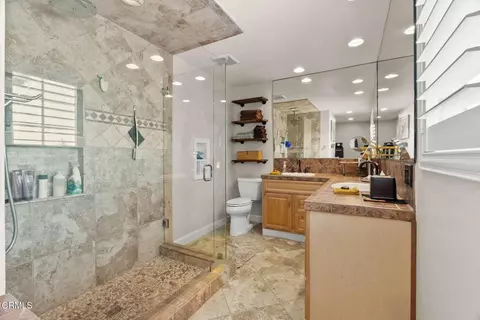 Bath - 577 Corte Aguacate, Camarillo, CA 93010 photo 1 of 4