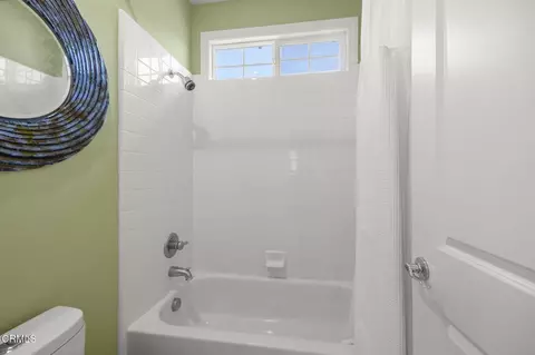 Bath - 1423 Caspian Way, Oxnard, CA 93035 photo 6 of 6