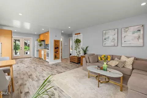 Living - 1308 Devon Ln, Ventura, CA 93001 photo 5 of 5