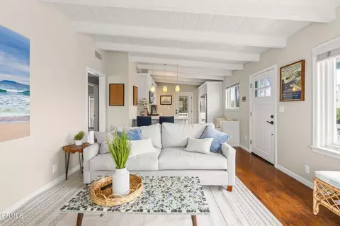 Living - 1308 Devon Ln, Ventura, CA 93001 photo 4 of 5