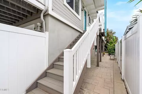Exterior - 1308 Devon Ln, Ventura, CA 93001 photo 3 of 14