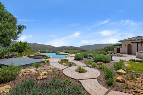 Exterior - 10948 Alto Ct, Oak View, CA 93022 photo 5 of 11