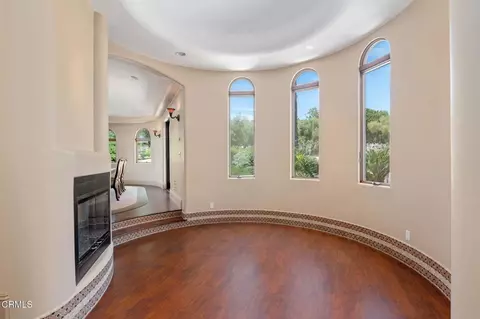 Living - 10948 Alto Ct, Oak View, CA 93022 photo 5 of 7