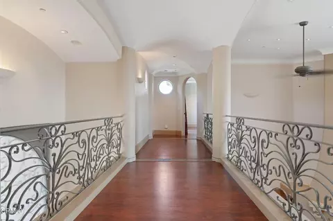 Entry Way - 10948 Alto Ct, Oak View, CA 93022 photo 2 of 2