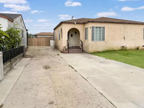 945 S E St, Oxnard, CA 93030 photo 2