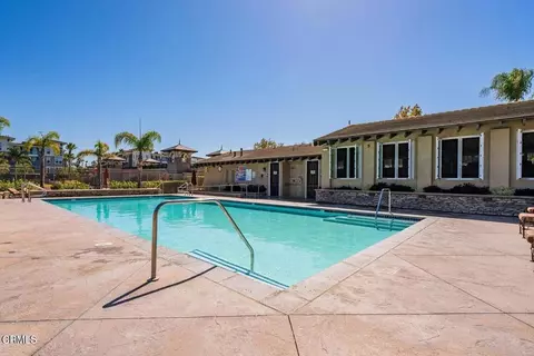 Exterior - 1502 Seabridge Ln, Oxnard, CA 93035 photo 1 of 2