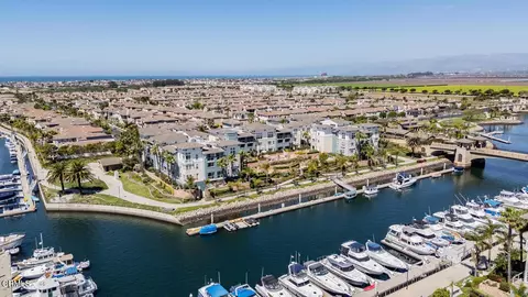 View/Area - 1502 Seabridge Ln, Oxnard, CA 93035 photo 2 of 3