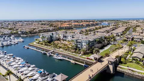 1502 Seabridge Ln, Oxnard, CA 93035